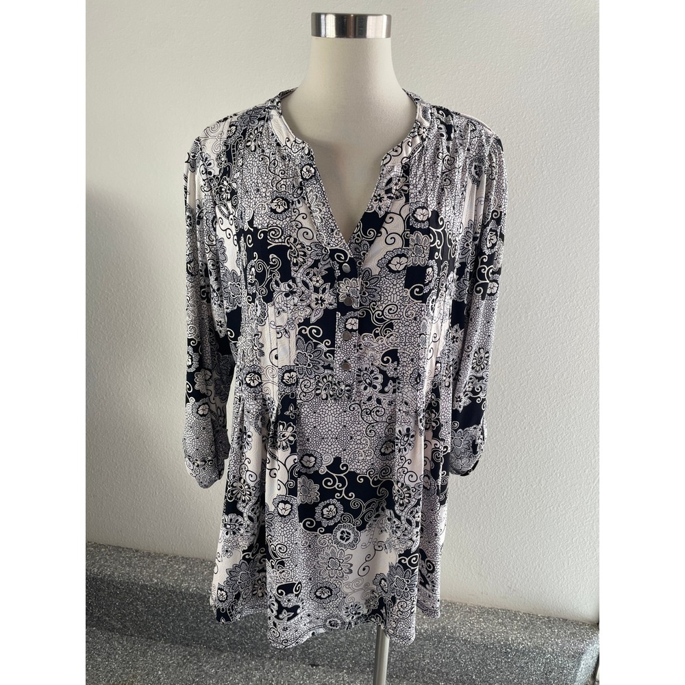 Westport Womens Plus 2X Black White Medallion Lace Roll Tab Sleeve Blouse Top